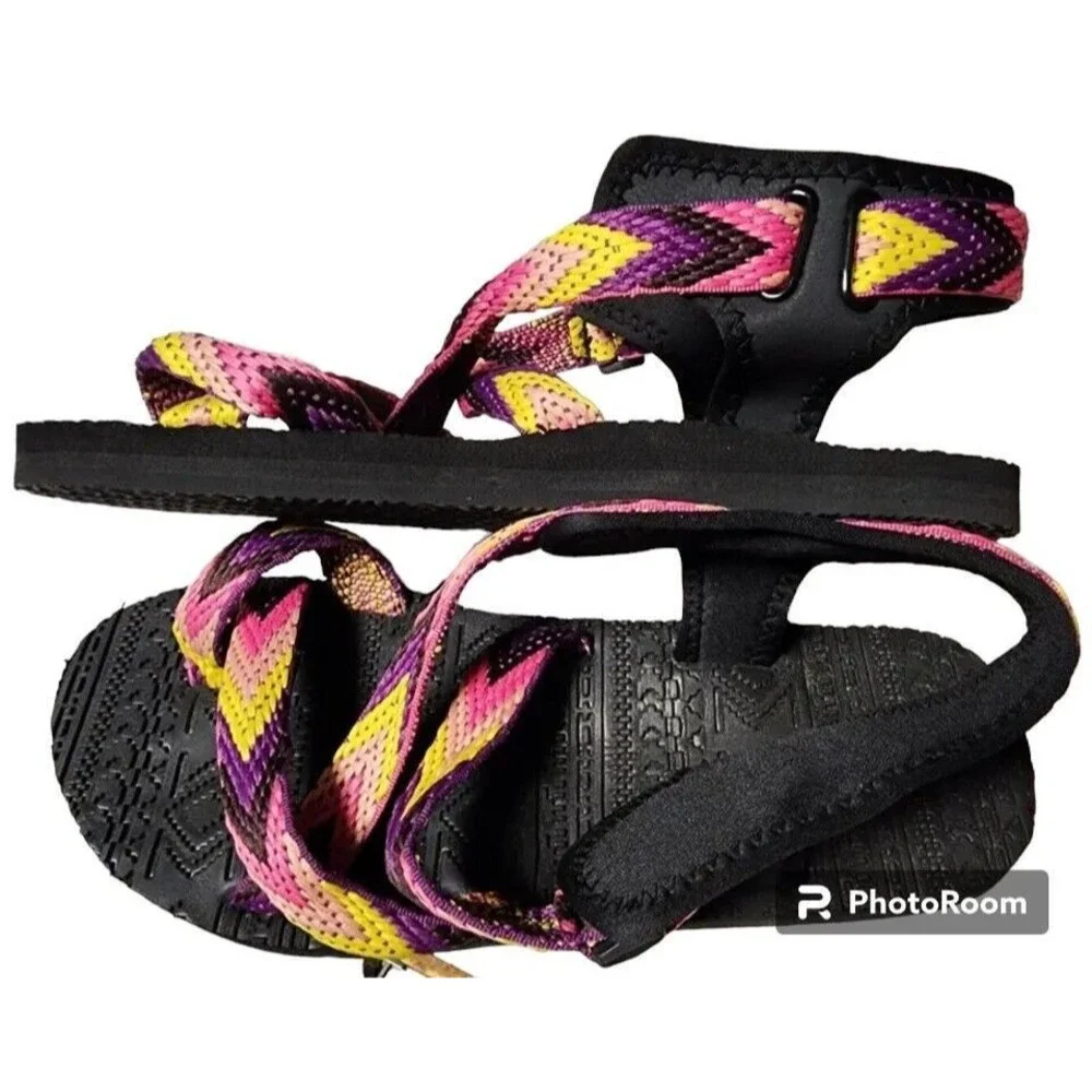 MukLuk Sport Woven Summer Sandals Size 10 New